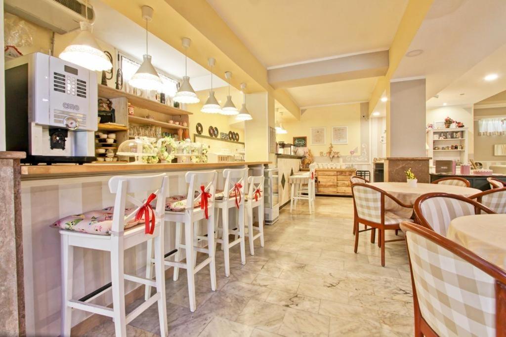 Hotel La Maison Delle Terme Тиволи Терме Екстериор снимка